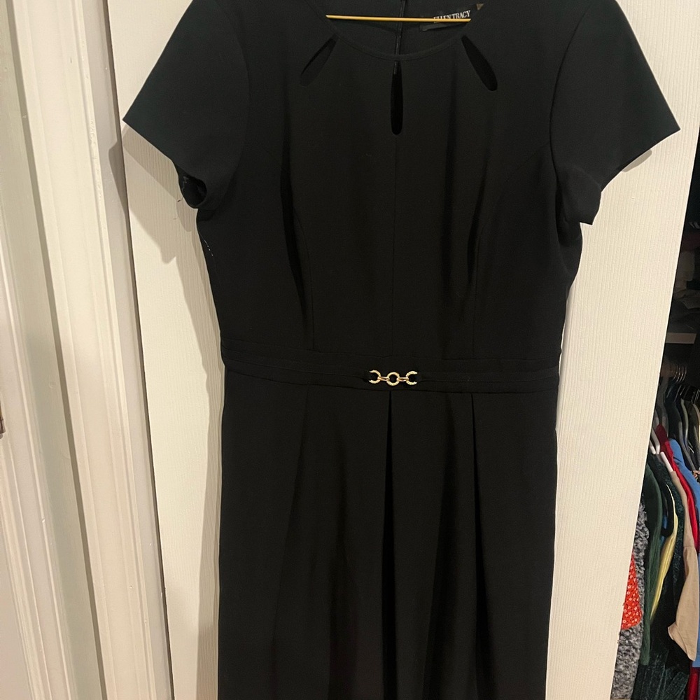 Ellen Tracy Black Sheath Midi Dress Crew Neck Short Sleeve